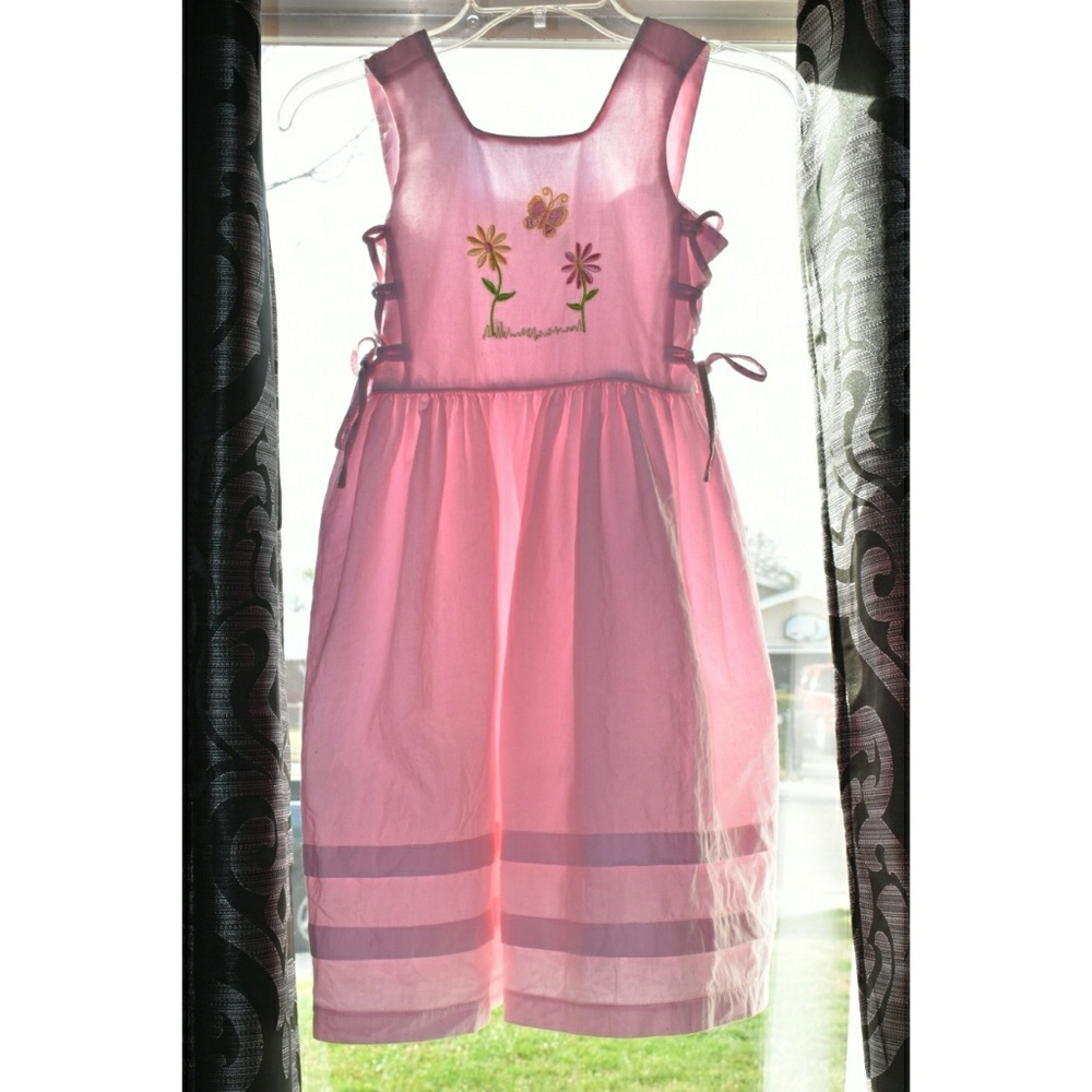 Girls dress